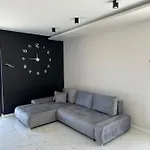 アパート Glamroom メヘリンキ