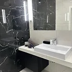 Glamroom