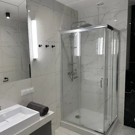 Glamroom