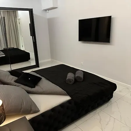 Glamroom Apartment