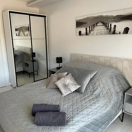 Glamroom Apartment *