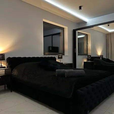 Glamroom *